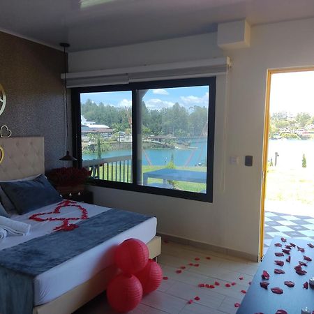 Hotel Aguas Abiertas Guatape Exterior photo