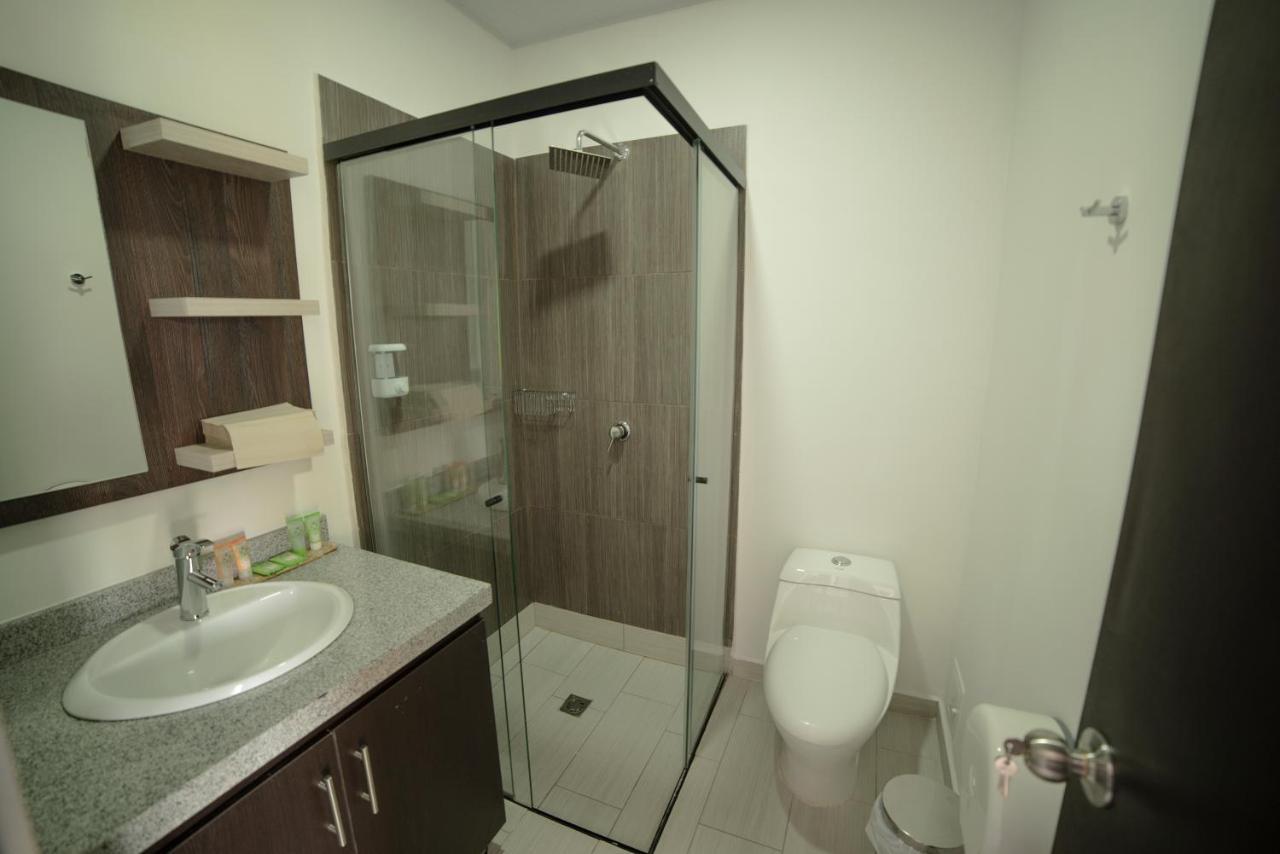Hotel Aguas Abiertas Guatape Exterior photo