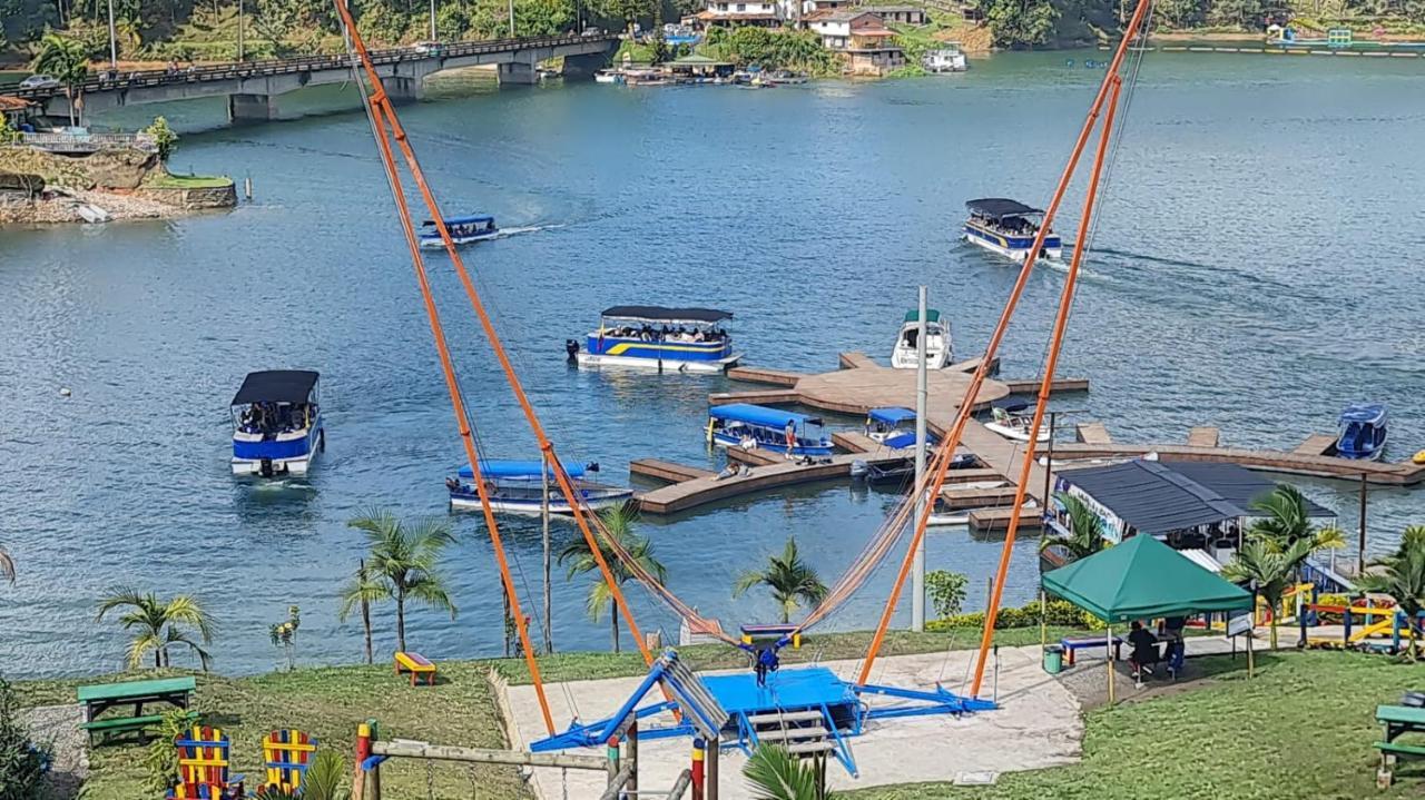Hotel Aguas Abiertas Guatape Exterior photo