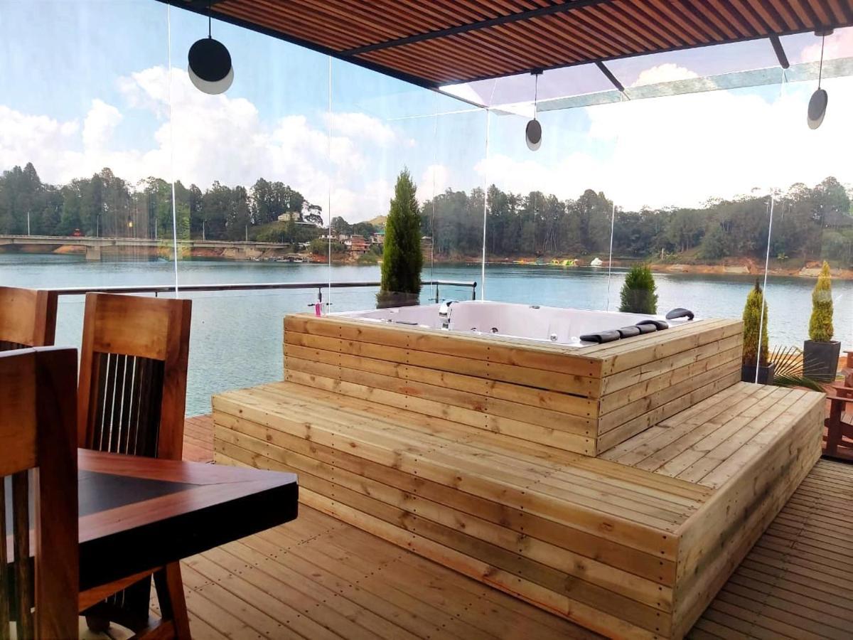 Hotel Aguas Abiertas Guatape Exterior photo